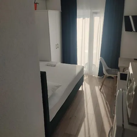 Studio Apartman * توراني