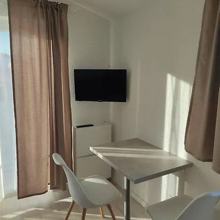 アパート Studio Apartman *